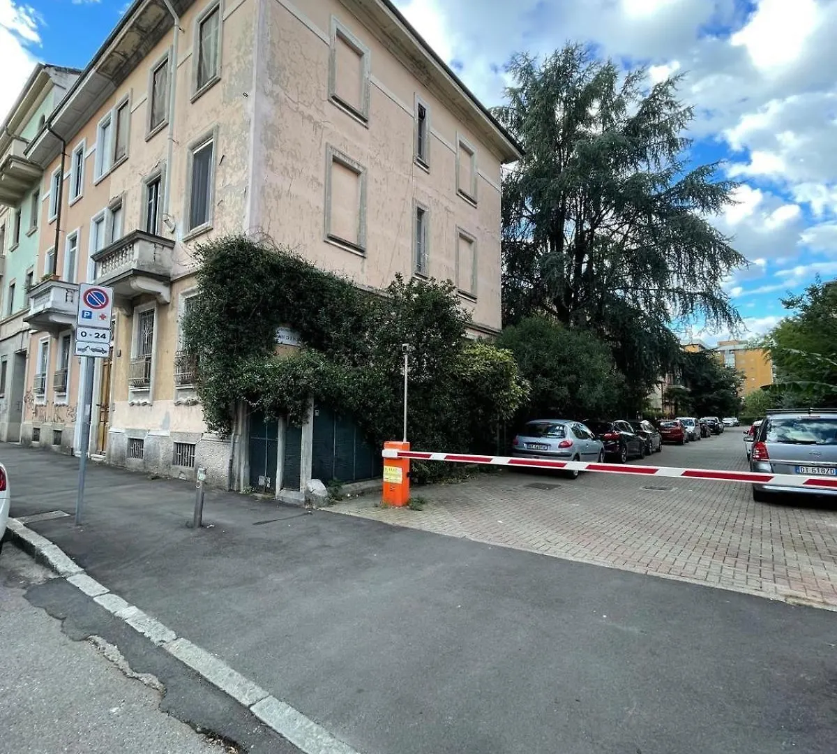 Parco Sui Navigli Apartment Milan Italy